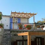 Traditional Village Casă la țară *