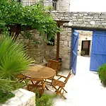 Casă la țară Traditional Village *