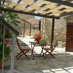 Casă la țară Traditional Village Skarinou