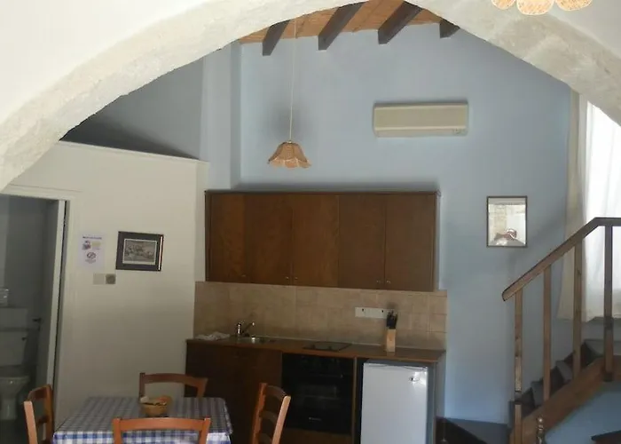 Traditional Village Skarinou