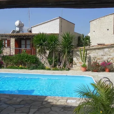 Gospodarstwo wiejskie Traditional Village *