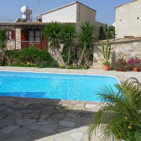 Gospodarstwo wiejskie Traditional Village *