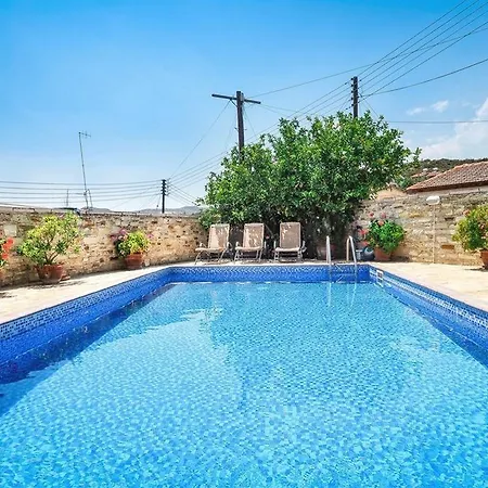 Traditional Village Skarinou