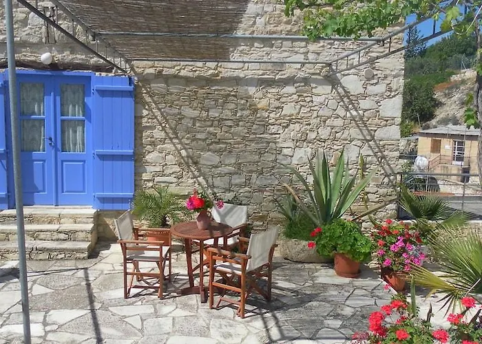 Traditional Village בית כפרי *