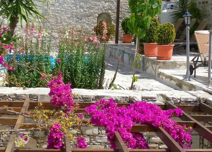 Traditional Village בית כפרי