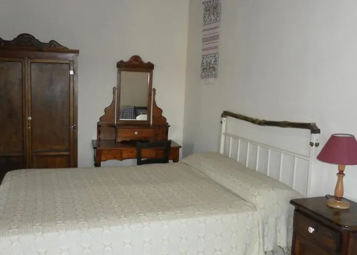 Traditional Village סקארינו