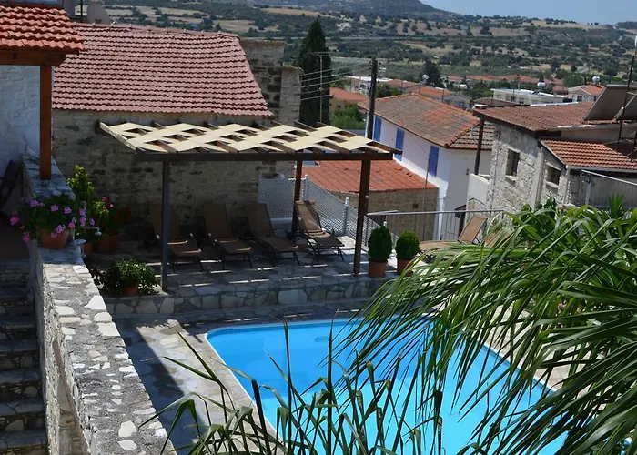 בית כפרי Traditional Village *