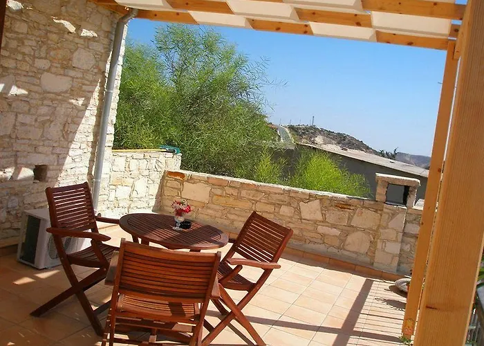 בית כפרי Traditional Village