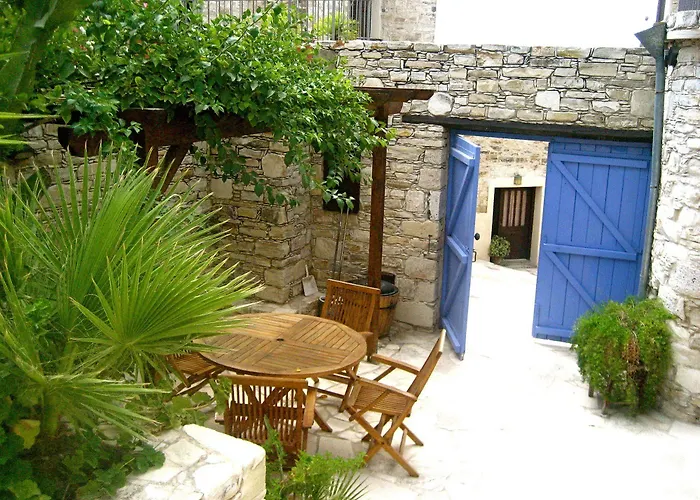 בית כפרי Traditional Village *